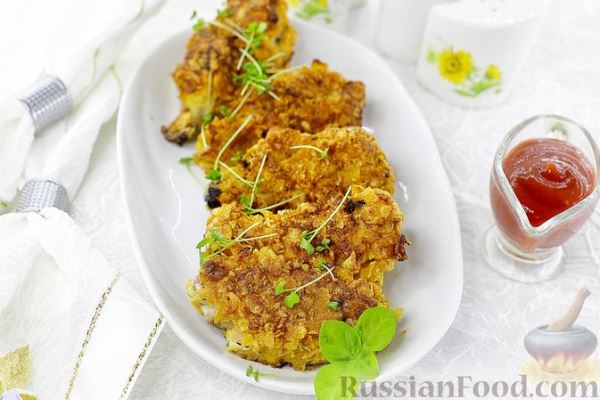 Куриные крылышки, запечённые в панировке из кукурузных хлопьев