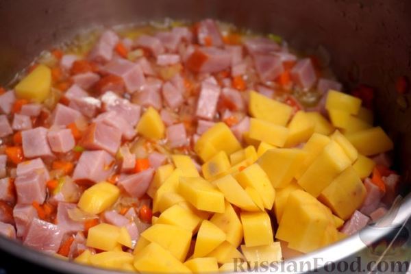 Суп с пекинской капустой и копченым мясом